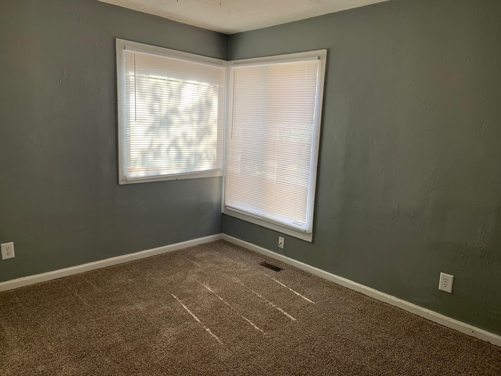 1833 South Vine Street Wichita, KS 67213 - Photo 5 of 14