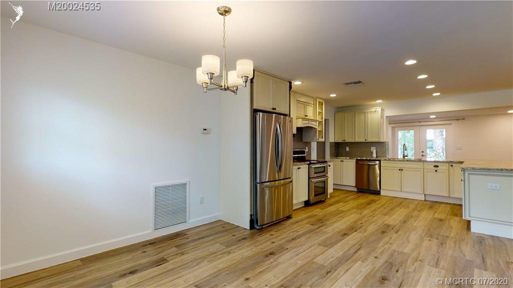 1060 Northwest Terrace Road Stuart, FL 34994 - Photo 12 of 51 Gallery Image 12