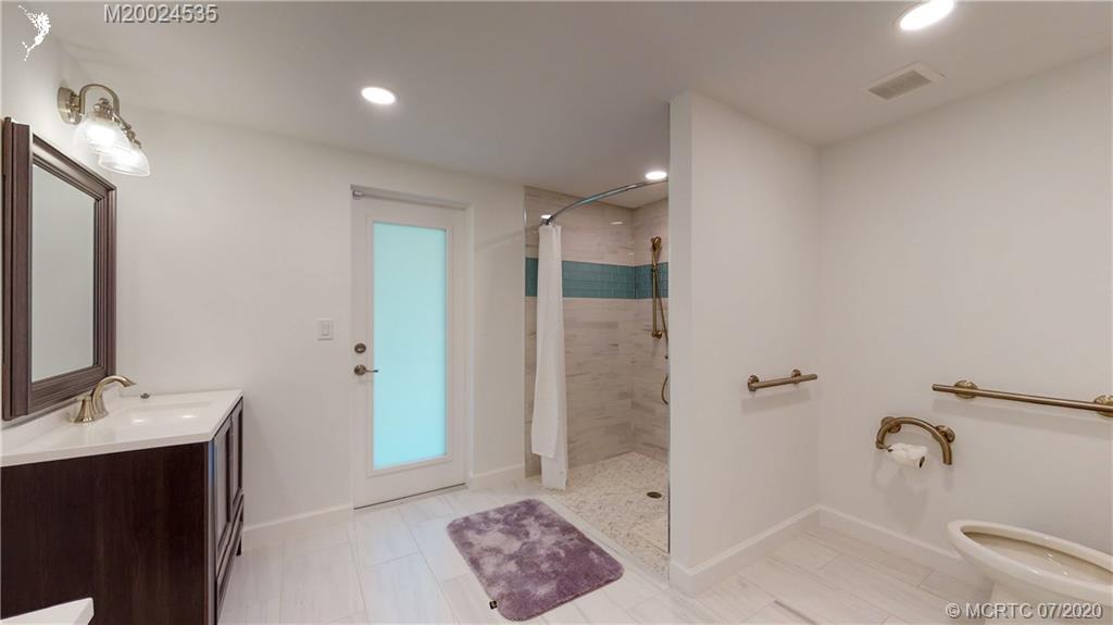 1060 Northwest Terrace Road Stuart, FL 34994 - Photo 32 of 51 Gallery Image 32