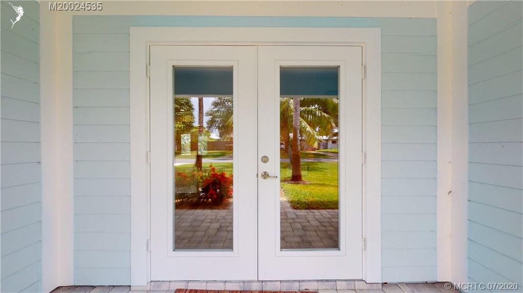 1060 Northwest Terrace Road Stuart, FL 34994 - Photo 4 of 51 Gallery Image 4