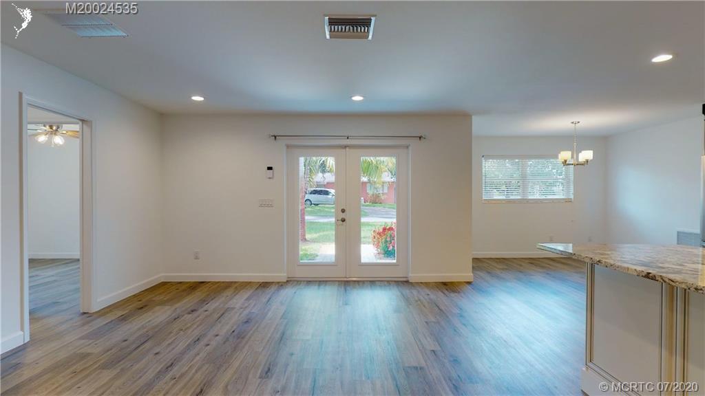 1060 Northwest Terrace Road Stuart, FL 34994 - Photo 5 of 51 Gallery Image 5