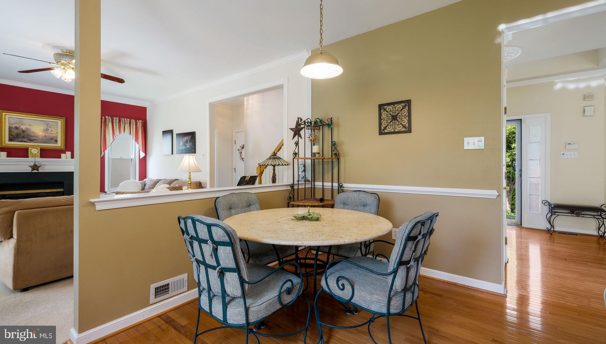 4504 Old Oak Road Doylestown, PA 18902 - Photo 12 of 40 Spacious eat-in-kitchen