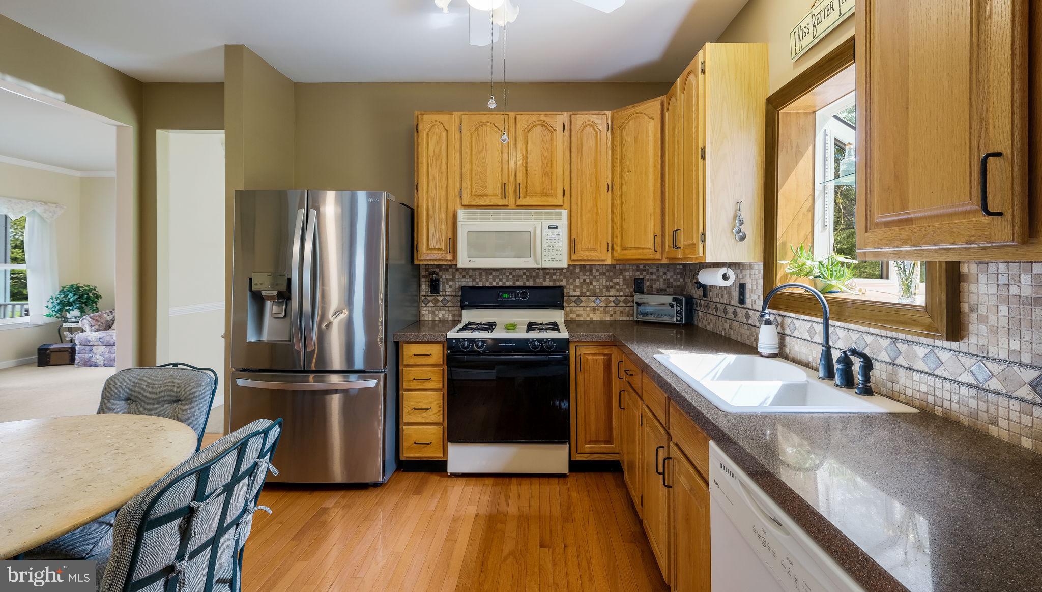 4504 Old Oak Road Doylestown, PA 18902 - Photo 13 of 40 Under cabinet lighting , tile backsplash
