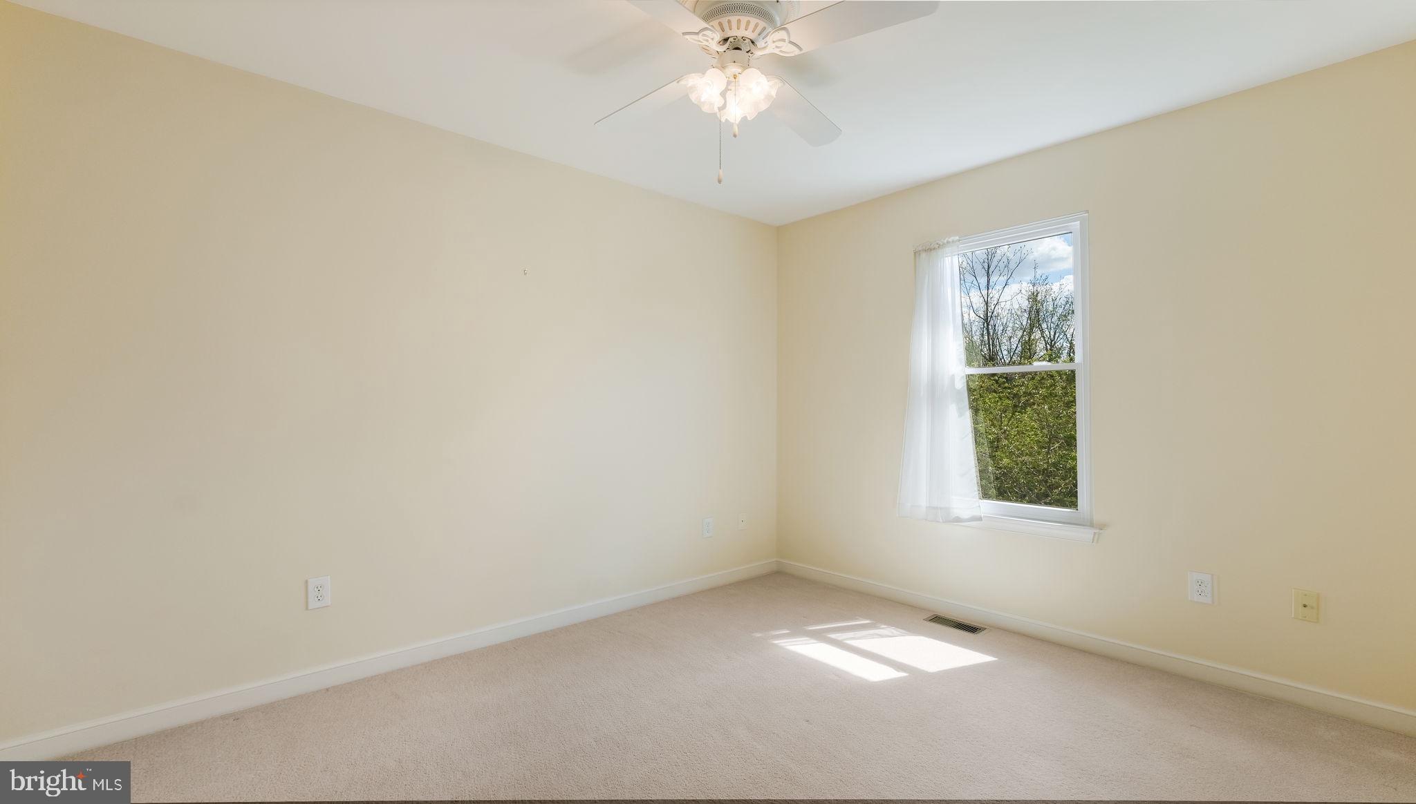 4504 Old Oak Road Doylestown, PA 18902 - Photo 29 of 40 Bedroom 3 rear facing adjacent to bathroom