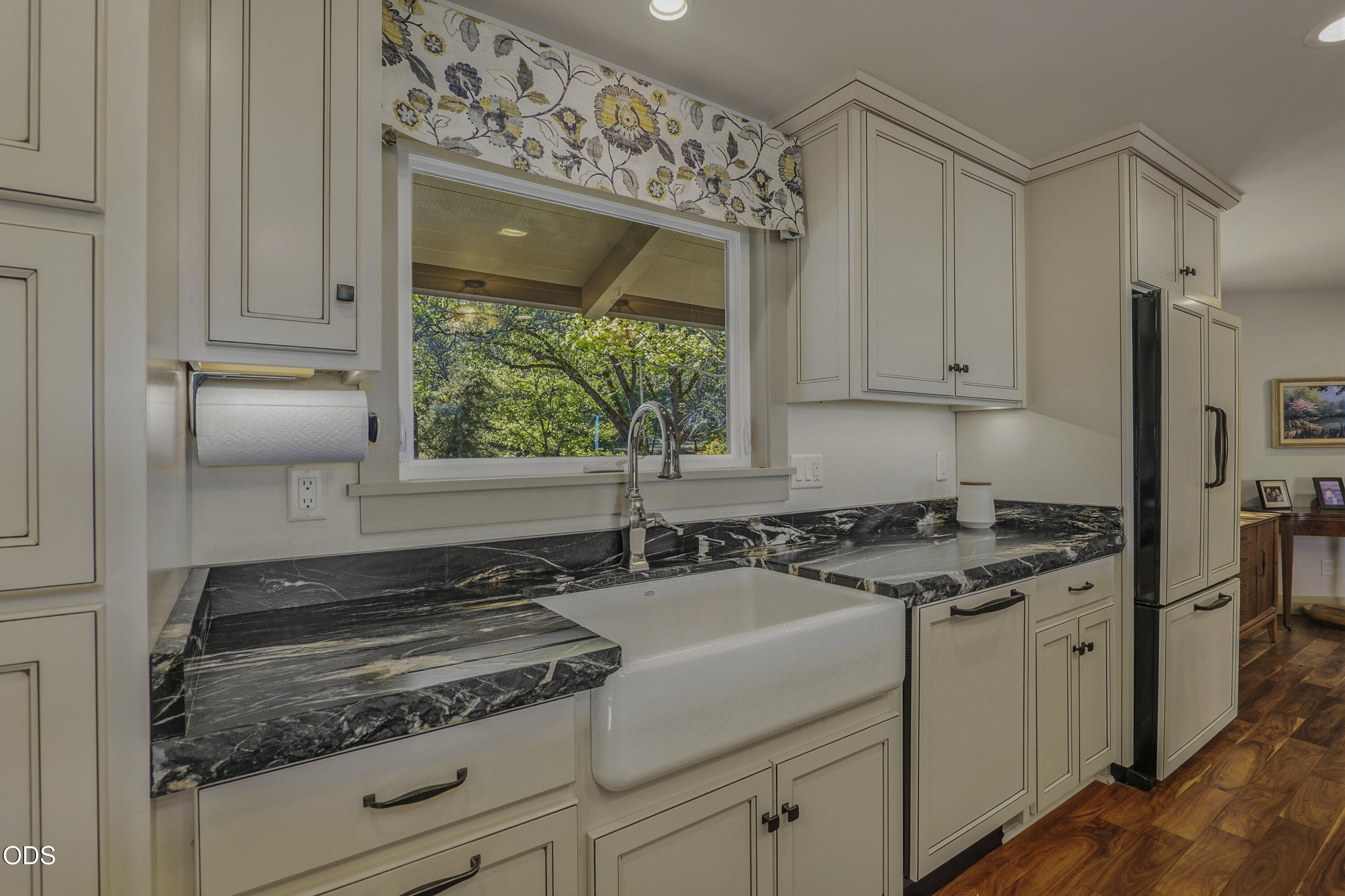 2564 Old Military Road Central Point, OR 97502 - Photo 14 of 58