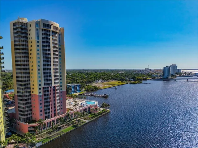 $375,000 | 2745 First Street, Unit 1106, Fort Myers, FL 33916