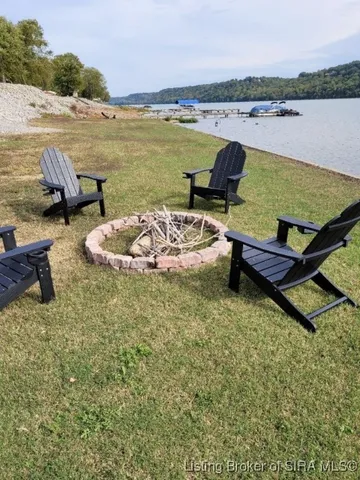 $149,900 | 5101-5103 Stoneview Drive, Charlestown, IN 47111