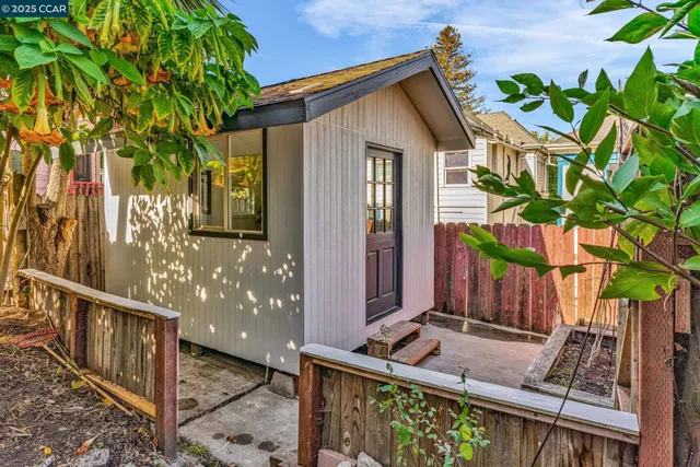 $450,000 | 1519 Commerce Way, Oakland, CA 94606