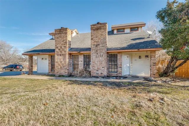 $1,500 | 1201 Avondale Court, Arlington, TX 76011