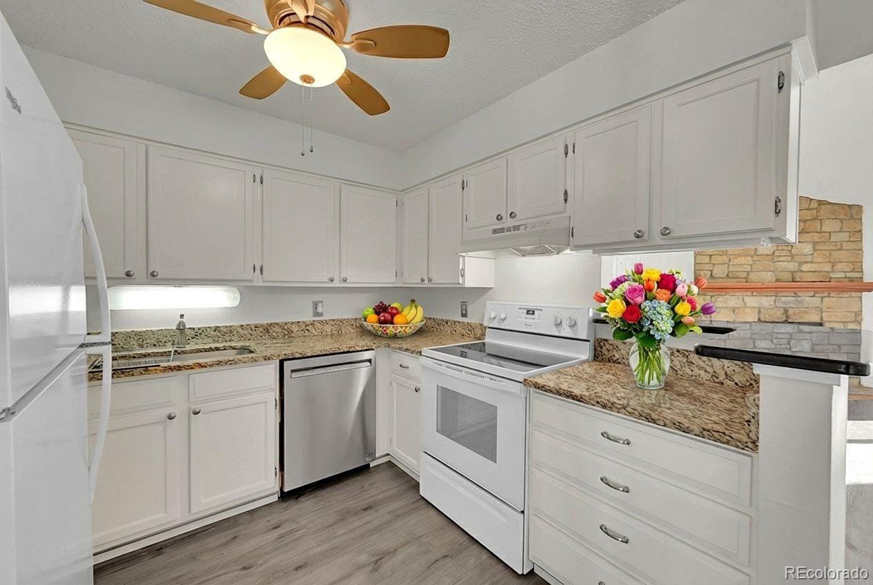 10251 West 44th Avenue, Unit 8206 Wheat Ridge, CO 80033 - Photo 5 of 29