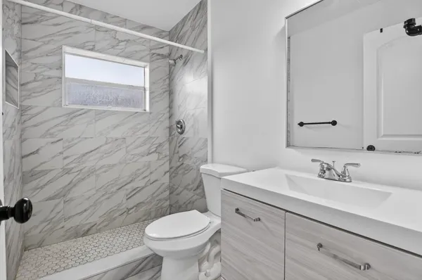 $3,000 | 291 Northwest 7th Court, Deerfield Beach, FL 33441