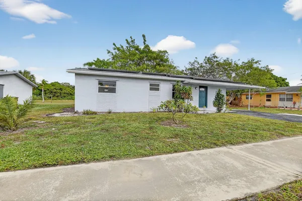 $3,000 | 291 Northwest 7th Court, Deerfield Beach, FL 33441