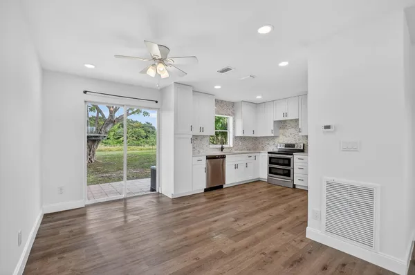 $3,000 | 291 Northwest 7th Court, Deerfield Beach, FL 33441