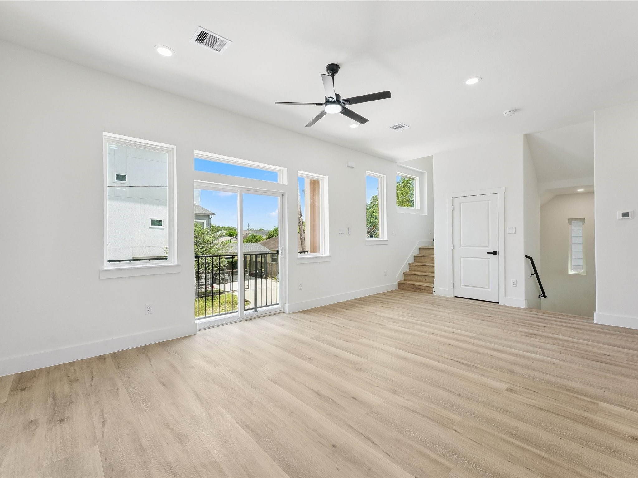 3510 Saltus Street Houston, TX 77003 - Photo 15 of 36 a view of an empty room with a window