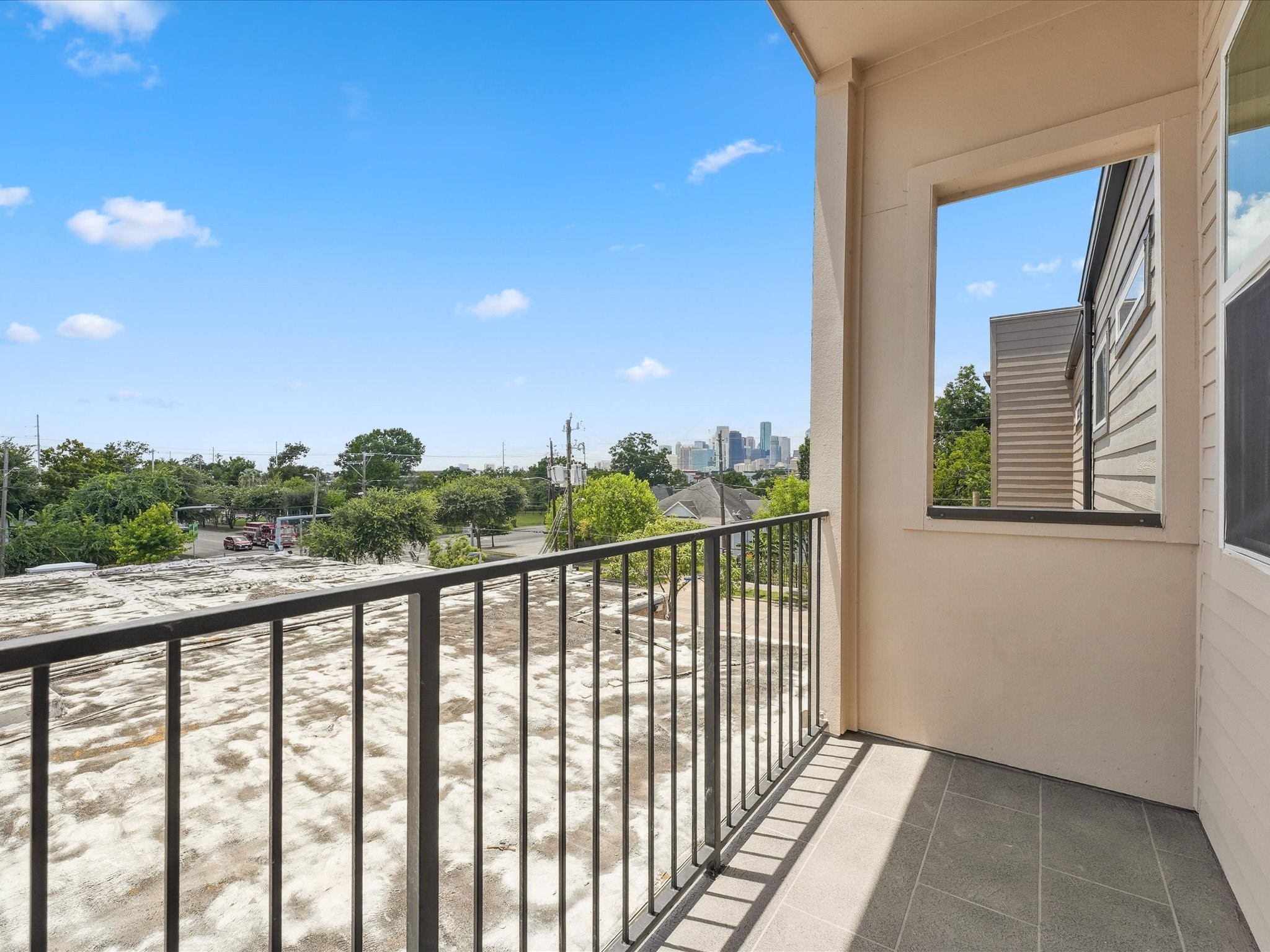 3510 Saltus Street Houston, TX 77003 - Photo 21 of 36 a view of balcony