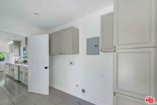 $2,299,000 | 4204 Olympiad Drive, View Park, CA 90043