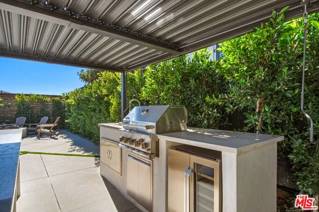 $2,299,000 | 4204 Olympiad Drive, View Park, CA 90043