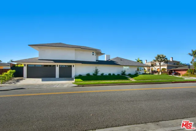 $2,299,000 | 4204 Olympiad Drive, View Park, CA 90043