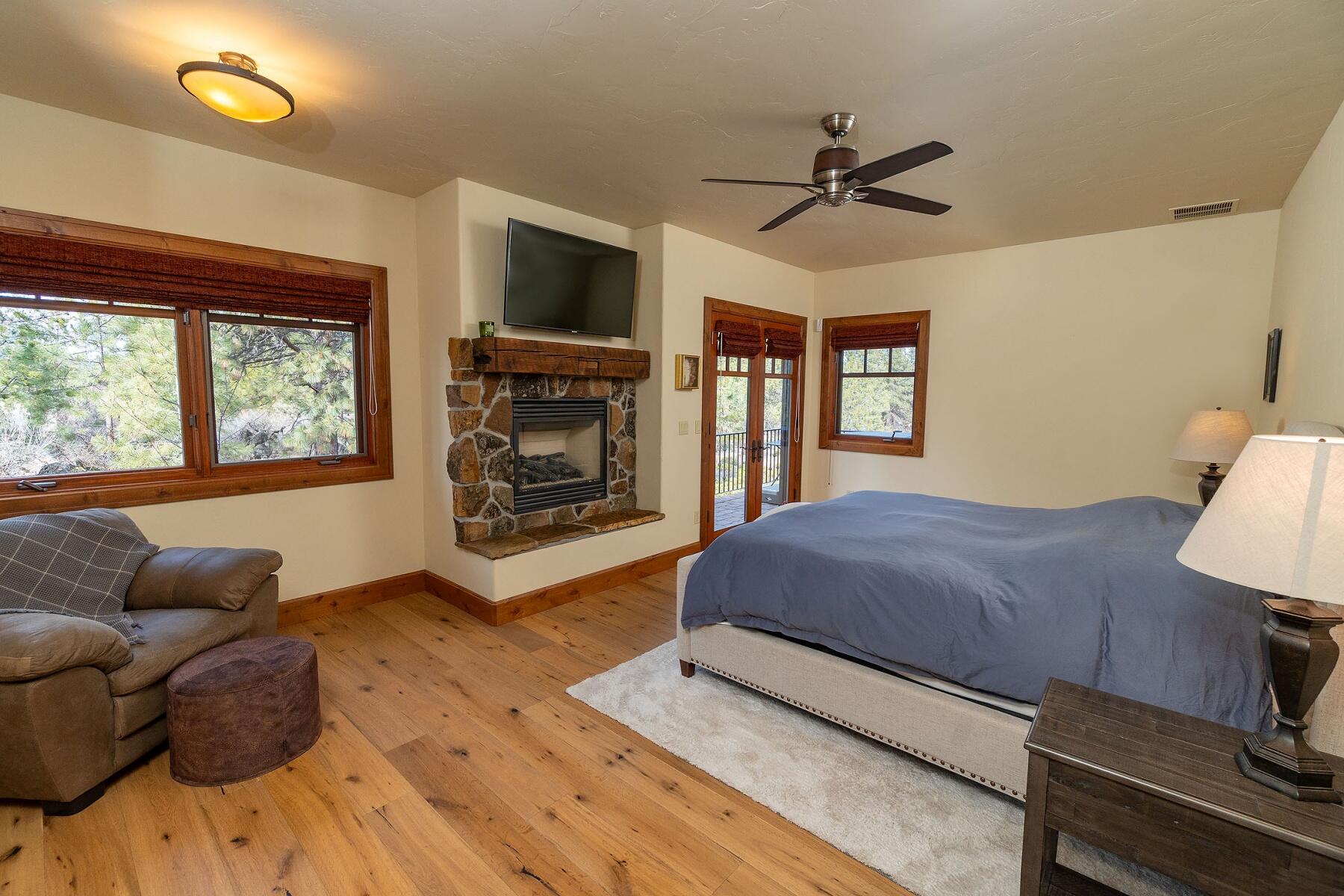 20112 Star Fire Ridge Court Bend, OR 97702 - Photo 17 of 72