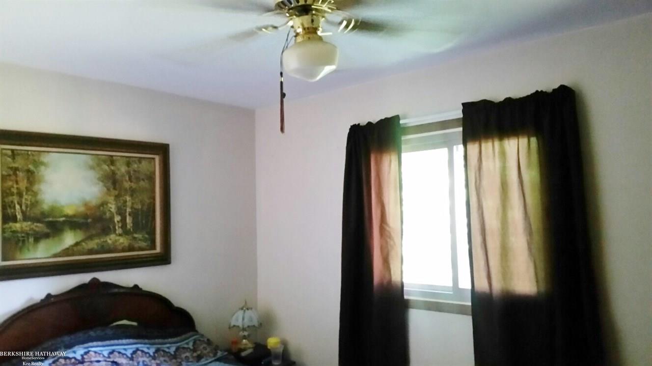 27264 Bunert Road Warren, MI 48088 - Photo 22 of 27