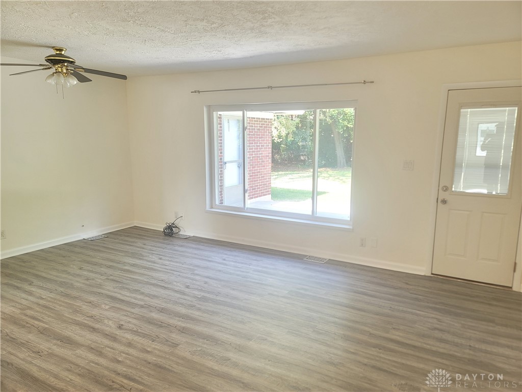 645 Brookfield Road Dayton, OH 45429 - Photo 2 of 25 Gallery Image 2