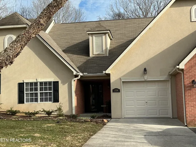 $359,000 | 2728 Knob Creek Lane, Knoxville, TN 37912
