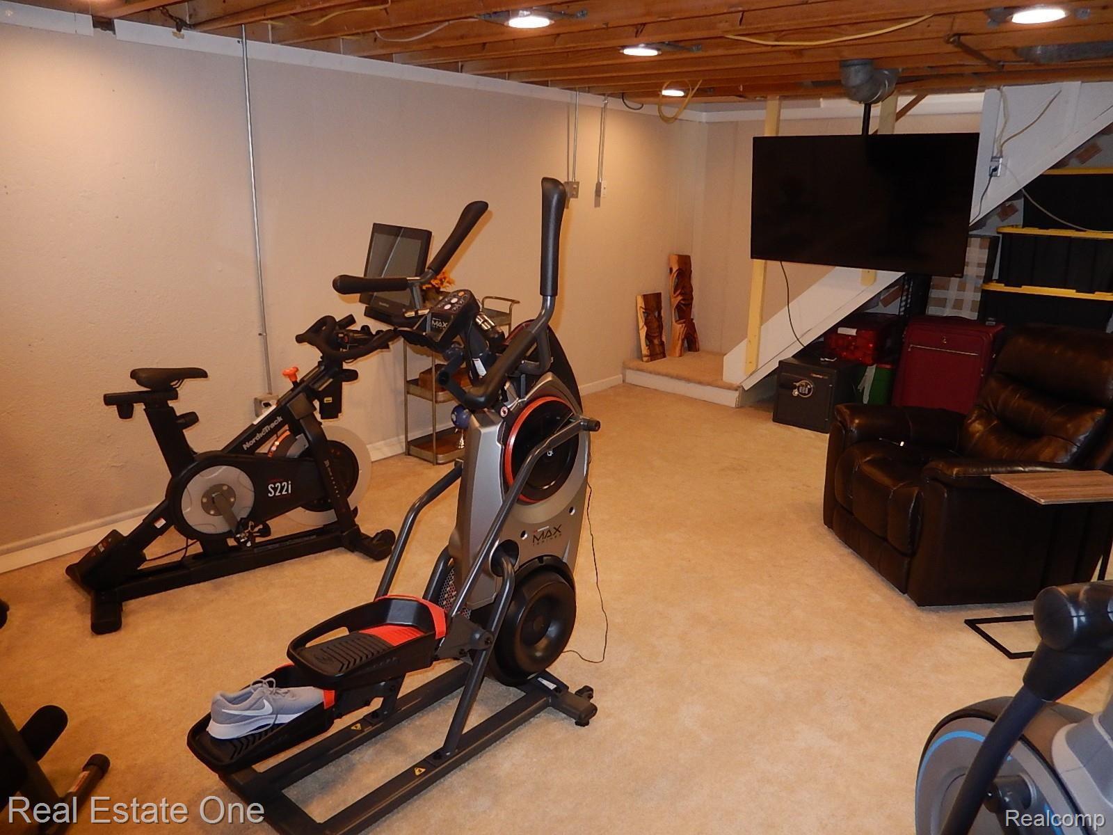950 Cobblers Road Waterford, MI 48327 - Photo 22 of 29 Basement View 1.JPG
