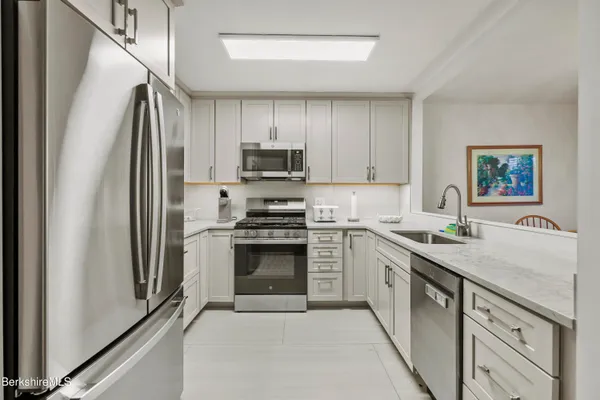 $595,000 | 1136 Barker Road, Unit 27, Pittsfield, MA 01201
