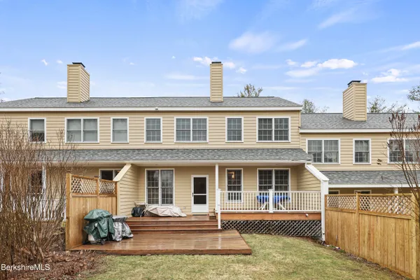 $595,000 | 1136 Barker Road, Unit 27, Pittsfield, MA 01201