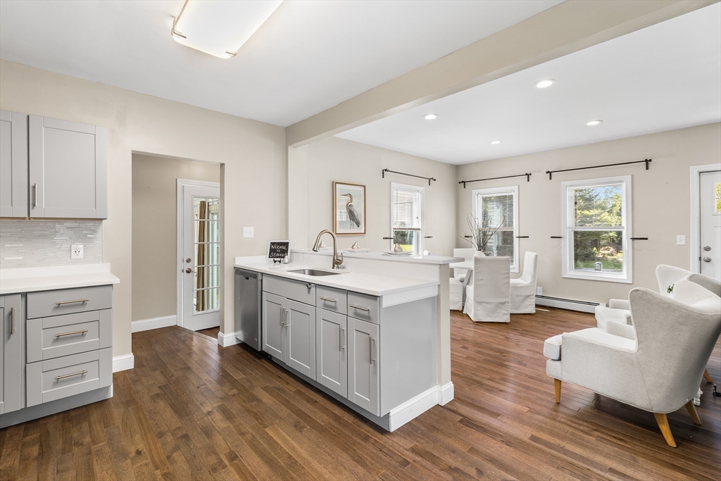 3 Edwards Street Franklin, MA 02038 - Photo 13 of 41