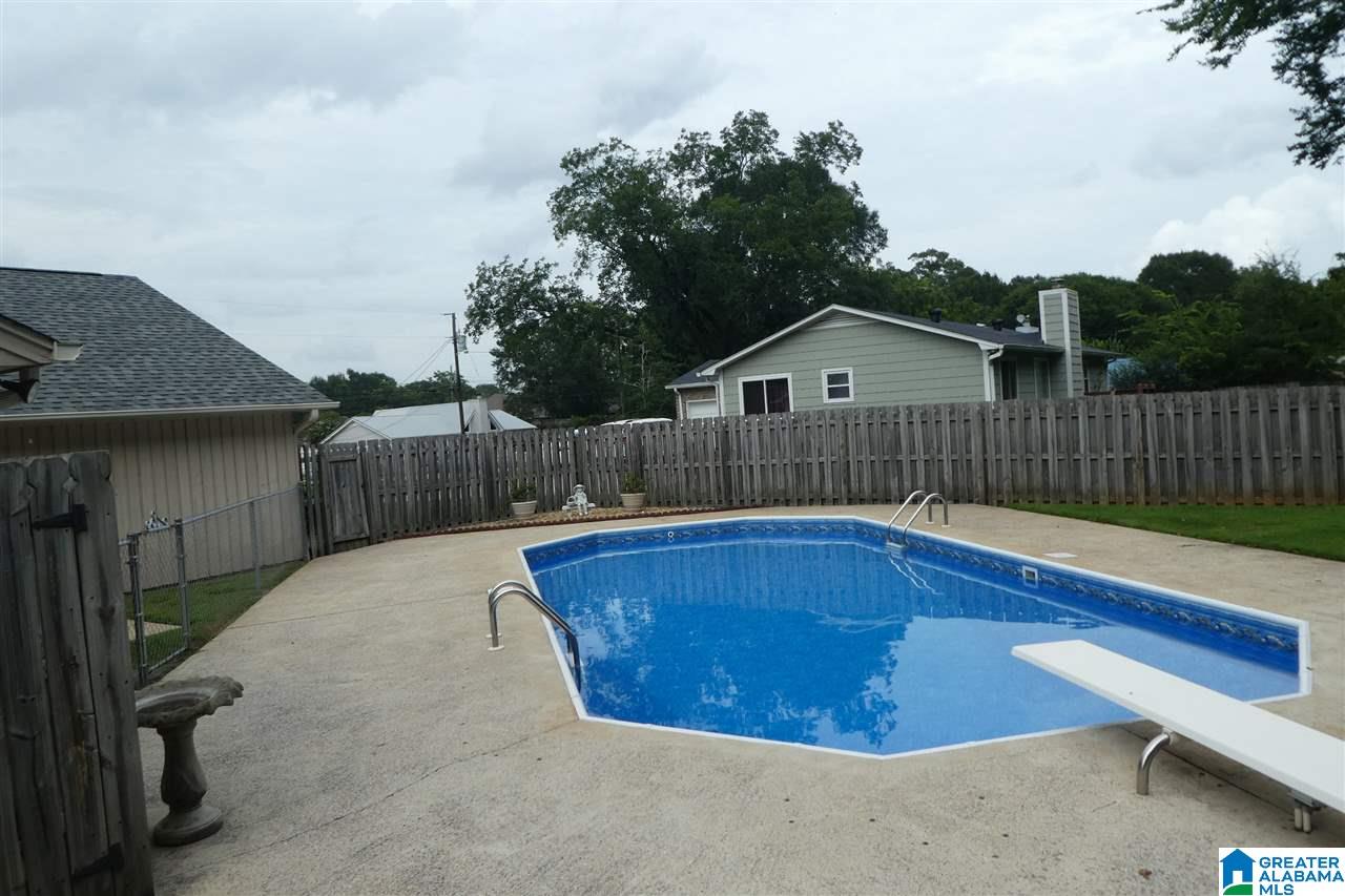 1033 9th Avenue Southwest Alabaster, AL 35007 - Photo 2 of 44
