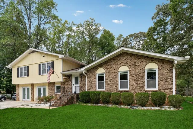 $370,000 | 747 Ohara Court, Lawrenceville, GA 30044