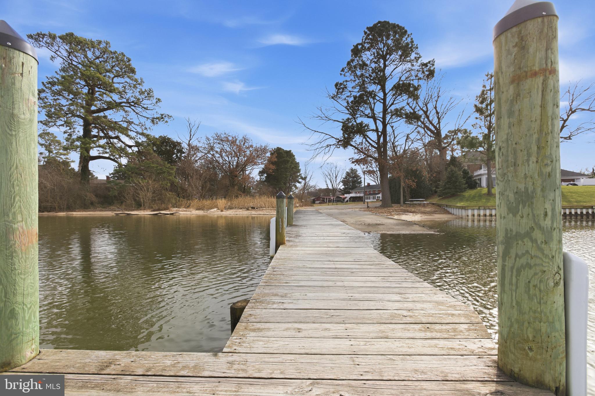192 East Banbury Road Tappahannock, VA 22560 - Photo 48 of 50 a lake view