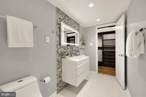 $395,000 | 5500 Friendship Boulevard, Unit 1411N, Chevy Chase, MD 20815