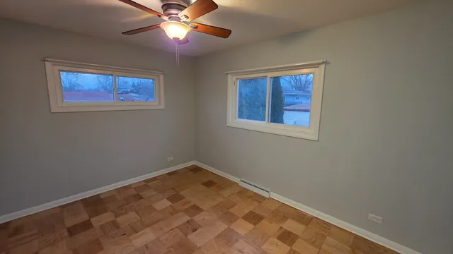 $550,000 | 887 Ingram Place, Des Plaines, IL 60016