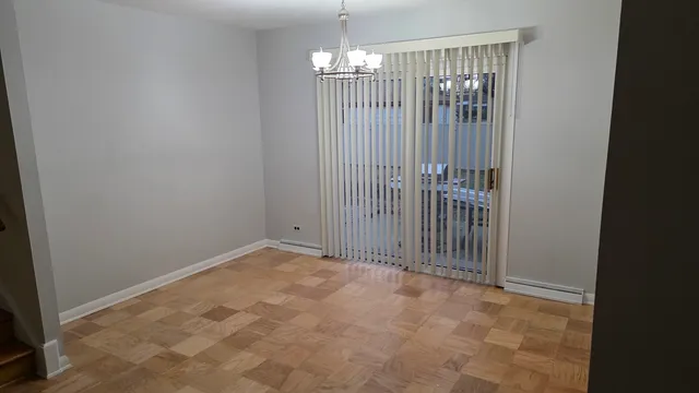 $550,000 | 887 Ingram Place, Des Plaines, IL 60016