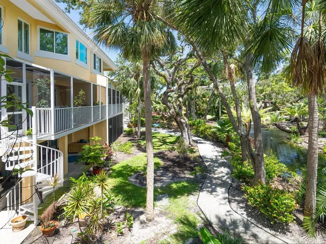 a view of a lake with houses