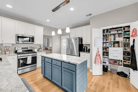$795,000 | 2286 Sandy Point Lane, Mount Pleasant, SC 29466