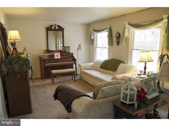 16 Mt Vernon Road Gap, PA 17527 - Photo 3 of 25 Living Room