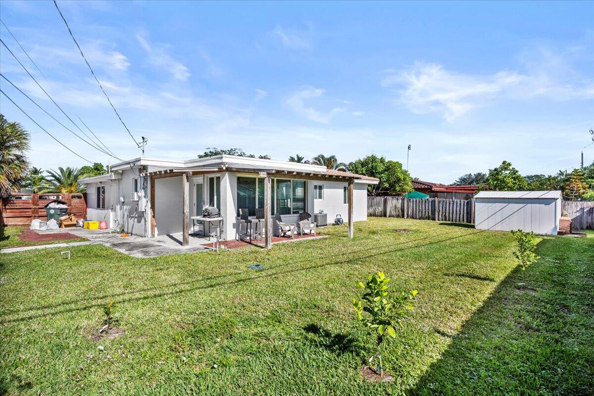 414 Northeast 26th Terrace Boca Raton, FL 33431 - Photo 27 of 27 Backyard North East Facing
