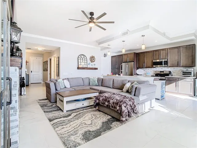 $445,900 | 16300 County Road 455, Unit 610, Montverde, FL 34756