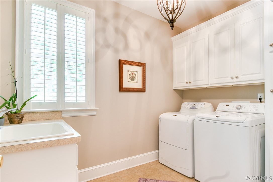 3660 Lansdowne Road Midlothian, VA 23113 - Photo 23 of 50 a utility room with dryer and washer