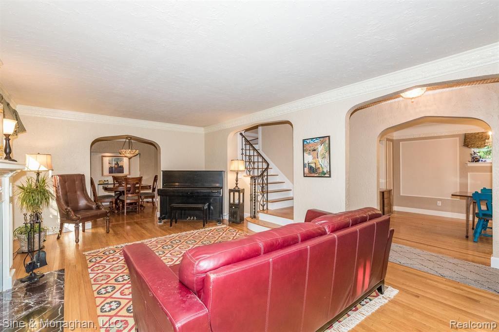 775 Washington Road Grosse Pointe, MI 48230 - Photo 7 of 48