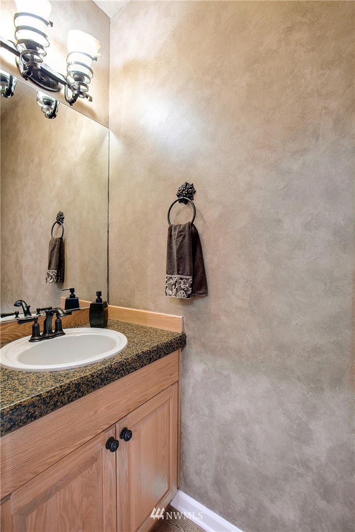 2103 Northeast 33rd Place Renton, WA 98056 - Photo 14 of 25