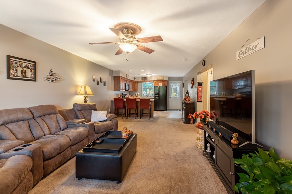 175 Leonard Street, Unit 4 Raynham, MA 02767 - Photo 7 of 36 Gallery Image 7