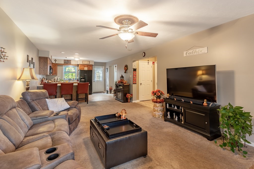 175 Leonard Street, Unit 4 Raynham, MA 02767 - Photo 8 of 36 Gallery Image 8