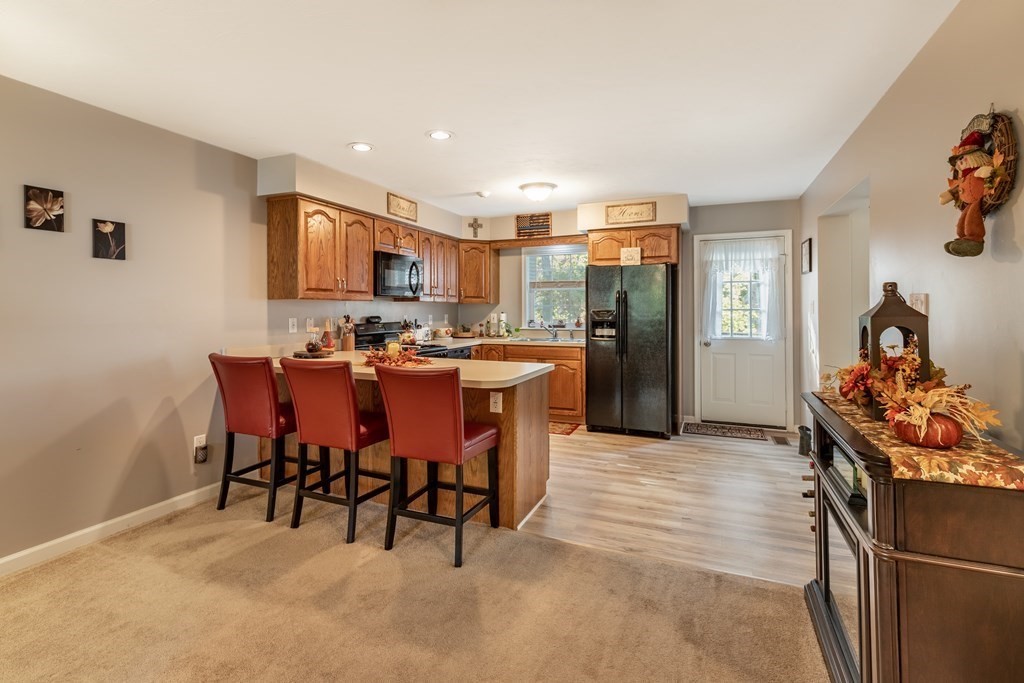 175 Leonard Street, Unit 4 Raynham, MA 02767 - Photo 9 of 36 Gallery Image 9