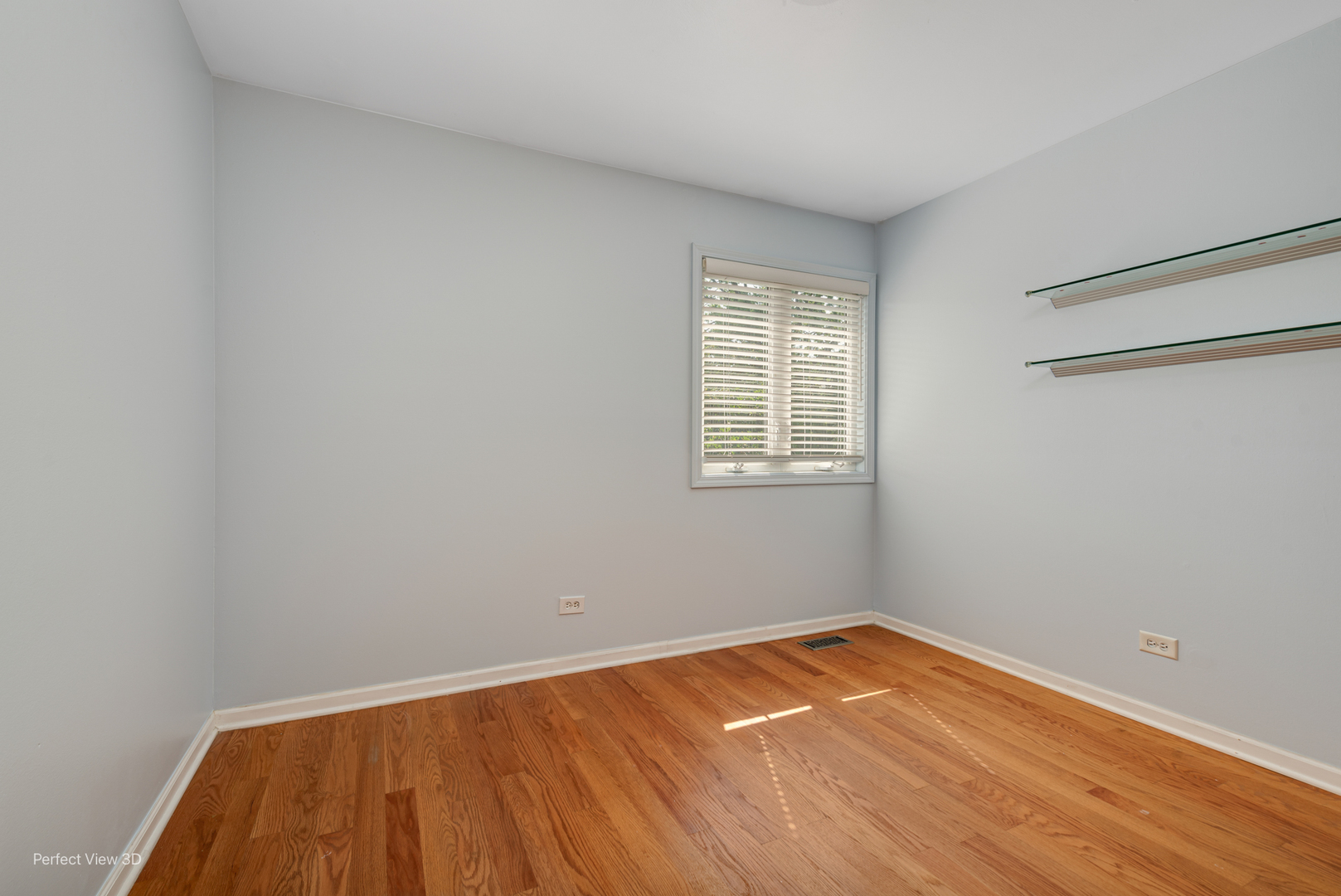 532 Inverrary Lane Deerfield, IL 60015 - Photo 13 of 23 an empty room with a window