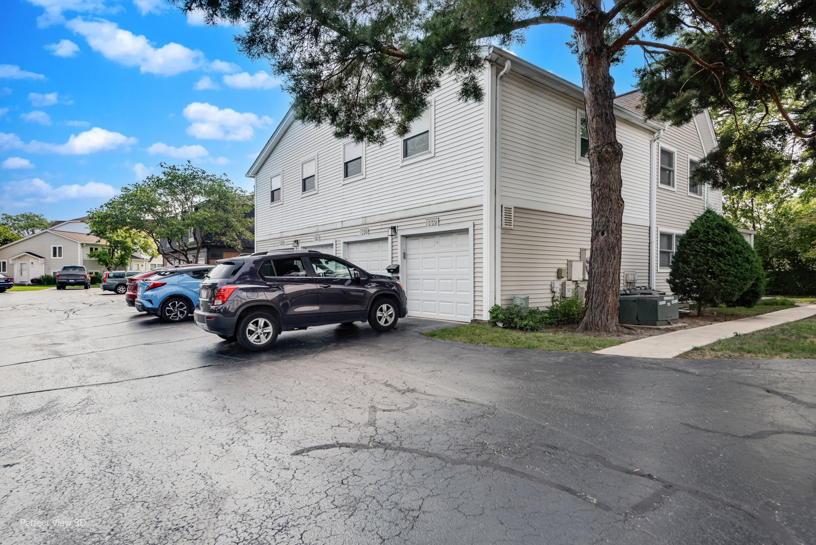 532 Inverrary Lane Deerfield, IL 60015 - Photo 19 of 23 a view of a car garage