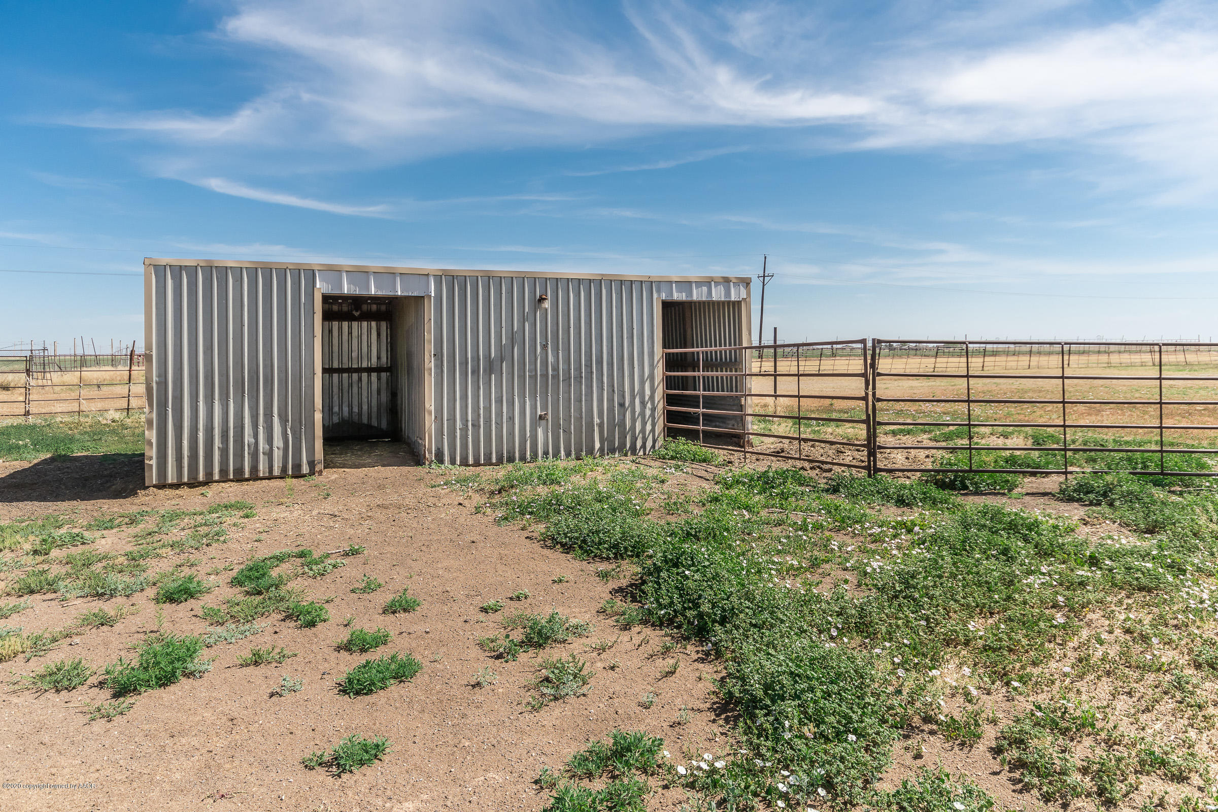 7501 Bushland Road Amarillo, TX 79119 - Photo 29 of 40 Barn-2